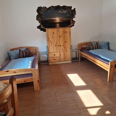 Pension Nele Fuer Monteure Nahe Berlin 米滕瓦尔德 外观 照片